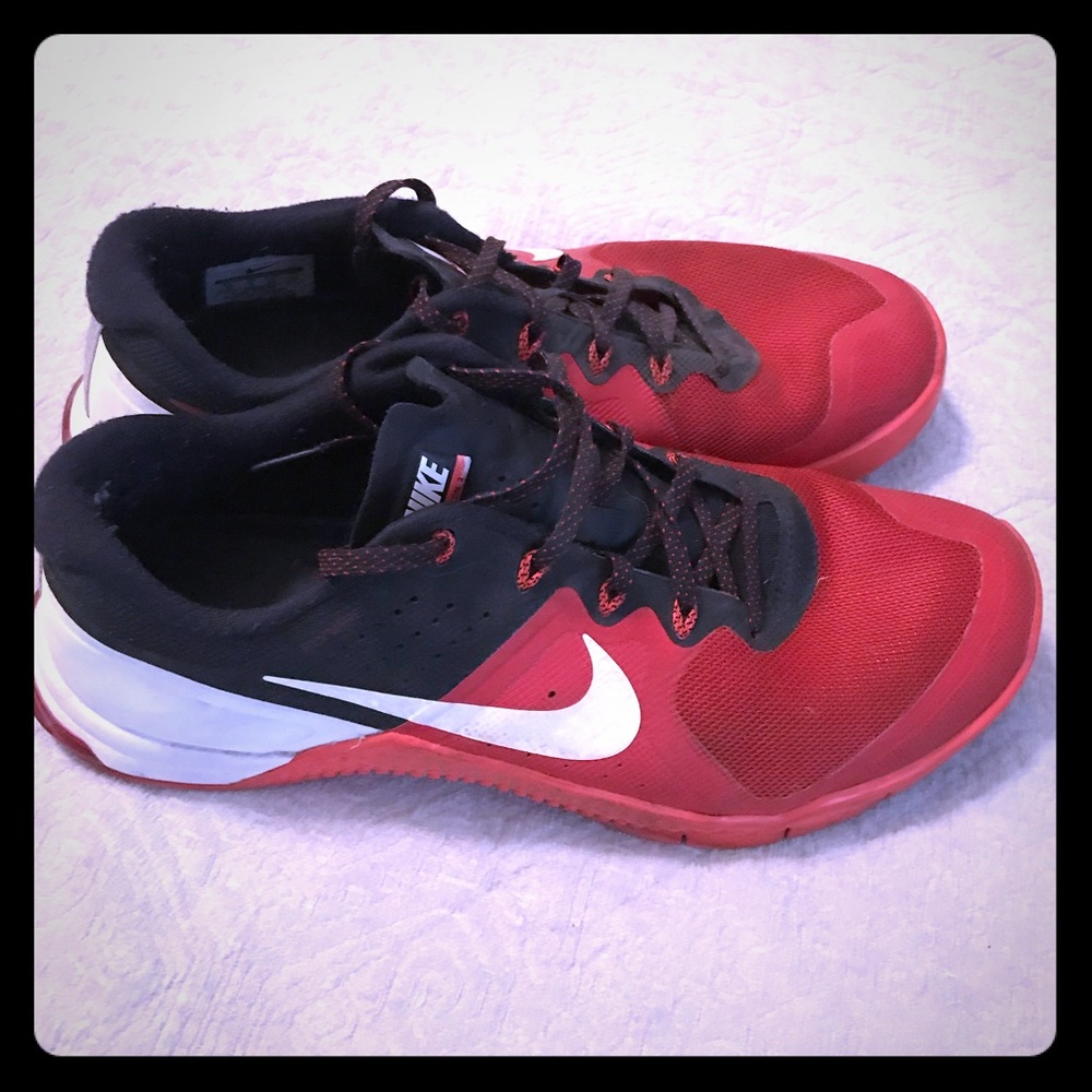 Men’s Red Nike Trainers, 10